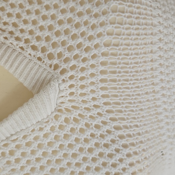 Tommy Bahama white loosely woven hooded sweater, size small - Picture 4 of 6